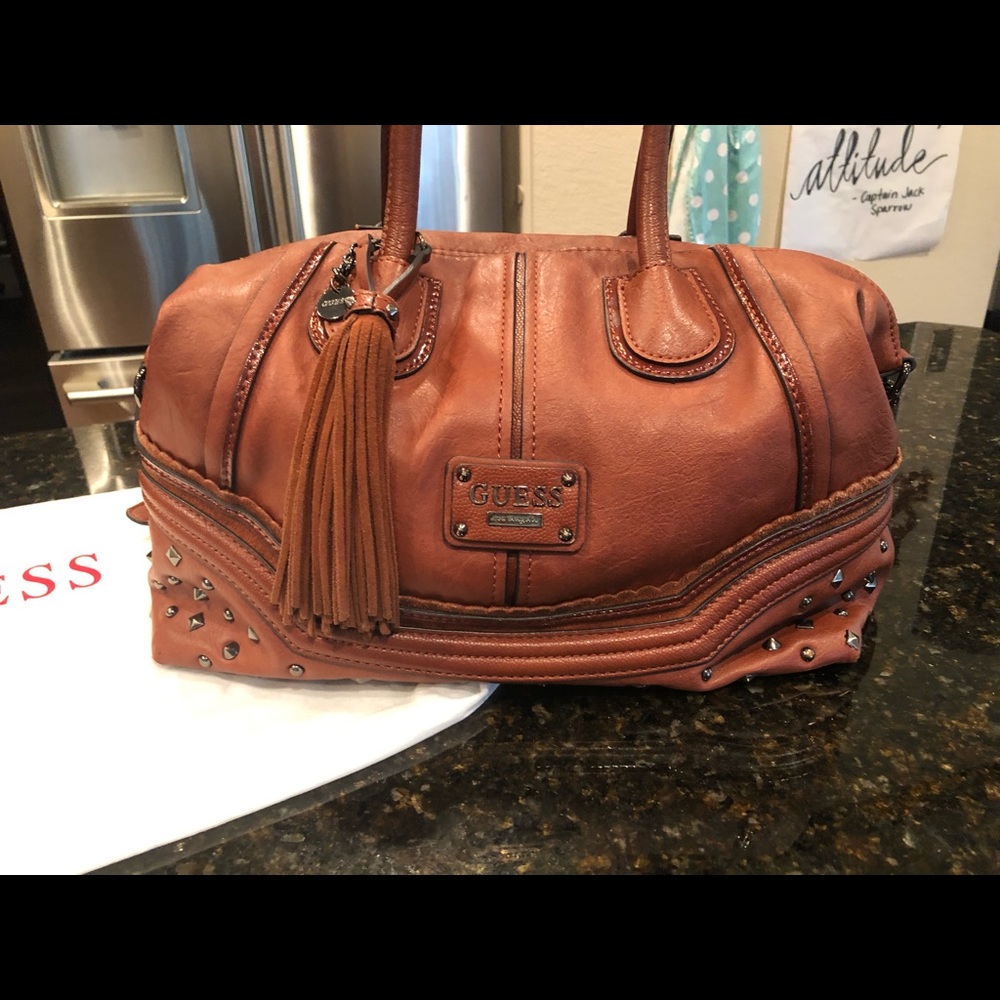Guess Purse👜